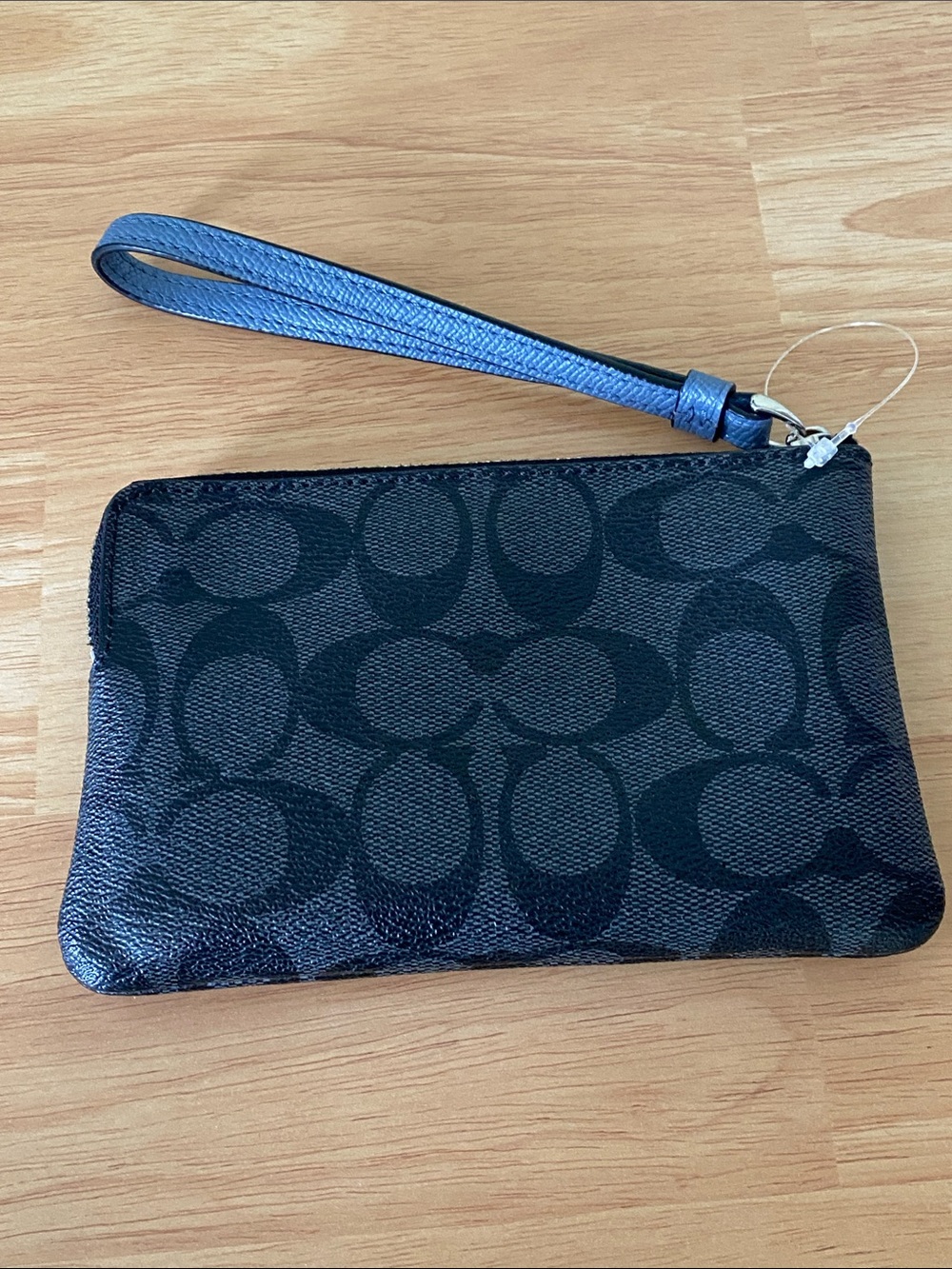 Coach Wristlet Black and Metallic Navy Card Holder Wallet Corner Zip - Picture 3 of 15